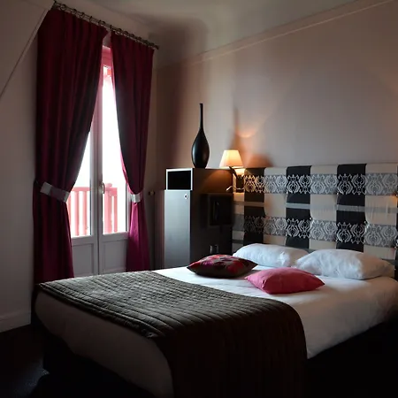 Des Bains Hotel 3*