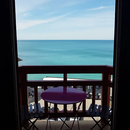 מלון Des Bains גראנוויל