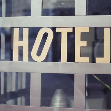 Des Bains מלון גראנוויל