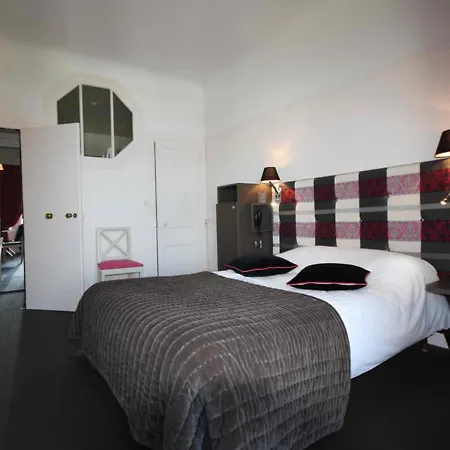 Des Bains 3* גראנוויל